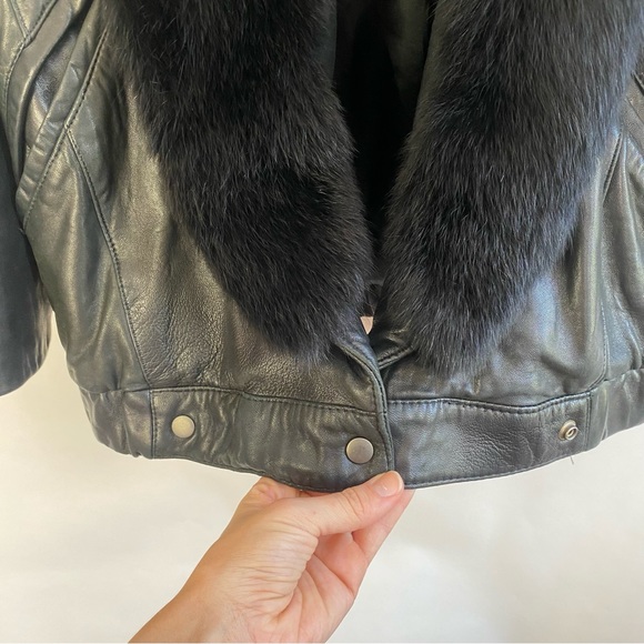 Andrew Marc Vintage Leather Jacket with Fur M - Picture 9 of 11